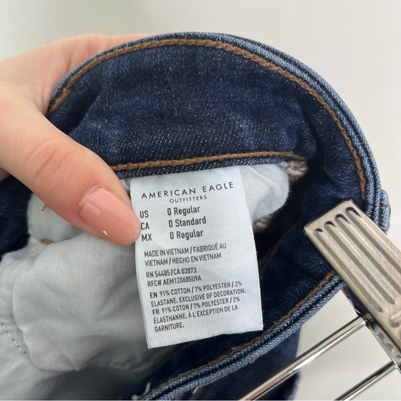 American Eagle Hi-Rise Jeggings in Dark Wash Distressed Size 0 - Picture 4 of 6